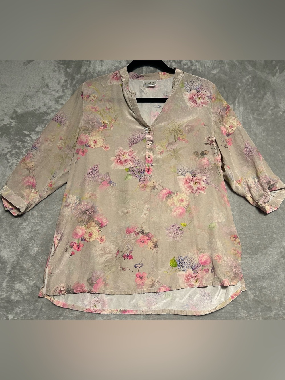 Christina Silk 3/4 Sleeve Blouse Top Women’s medium Beige Floral